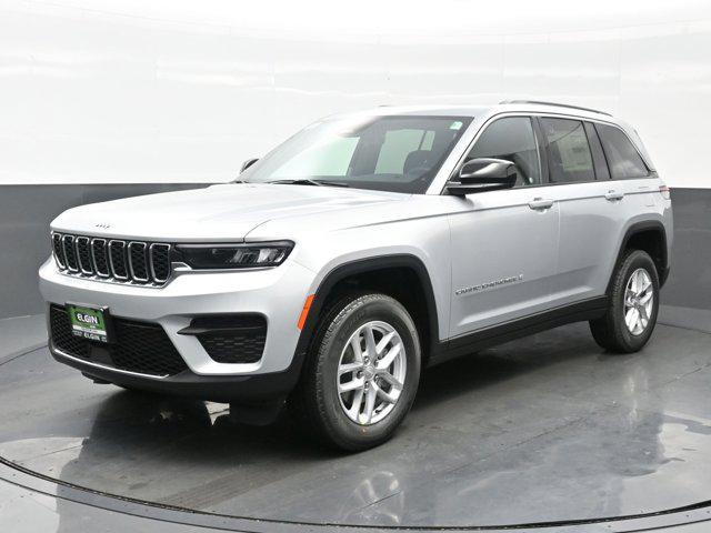 new 2025 Jeep Grand Cherokee car, priced at $36,890