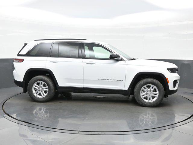 new 2025 Jeep Grand Cherokee car, priced at $33,094