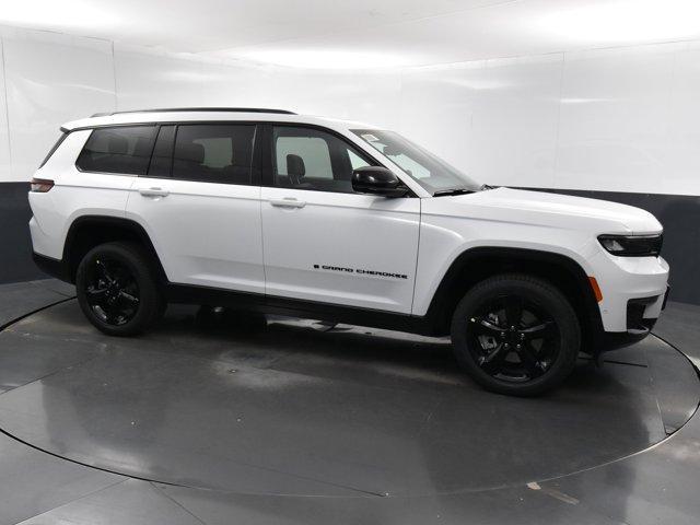 new 2024 Jeep Grand Cherokee L car, priced at $47,354