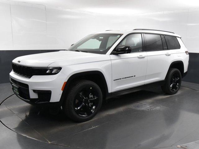 new 2024 Jeep Grand Cherokee L car, priced at $47,354