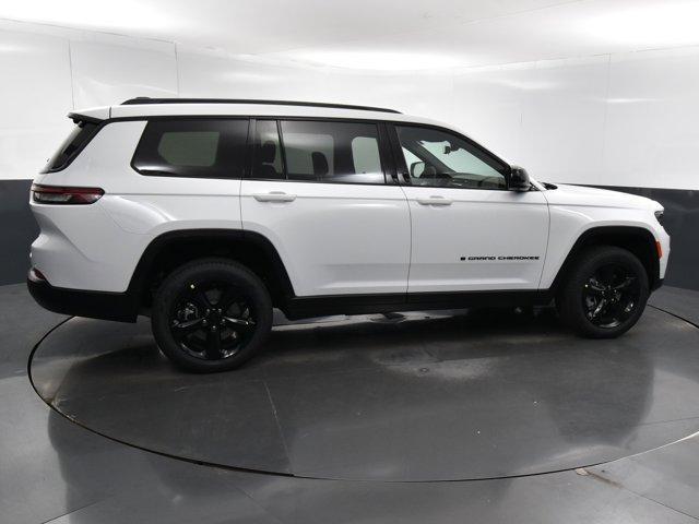 new 2024 Jeep Grand Cherokee L car, priced at $47,354