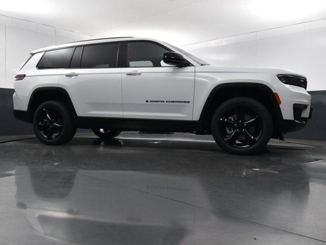 new 2024 Jeep Grand Cherokee L car, priced at $47,354