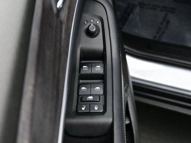 used 2024 Jeep Grand Cherokee car, priced at $37,990