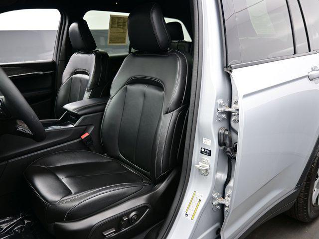 used 2024 Jeep Grand Cherokee car, priced at $37,990
