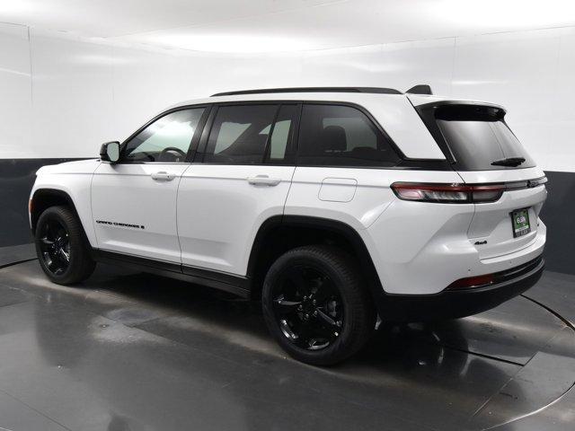 new 2024 Jeep Grand Cherokee car, priced at $45,067