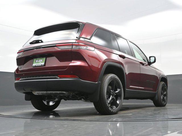 new 2025 Jeep Grand Cherokee car, priced at $40,725