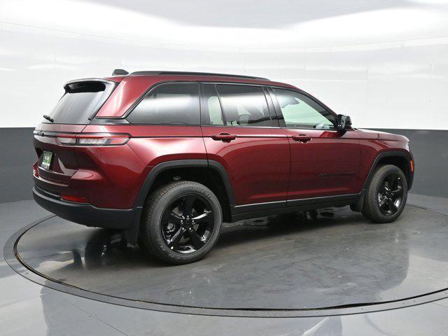 new 2025 Jeep Grand Cherokee car, priced at $40,725
