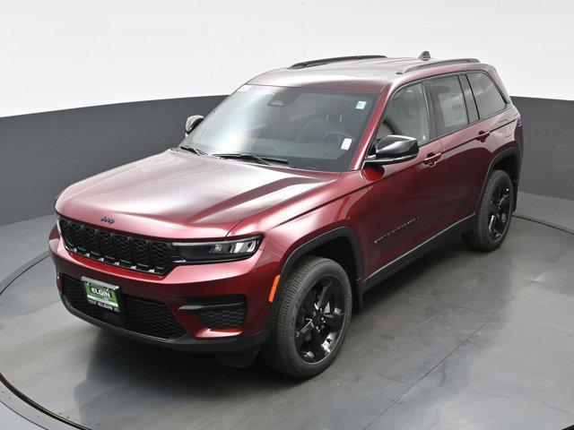 new 2025 Jeep Grand Cherokee car, priced at $40,725