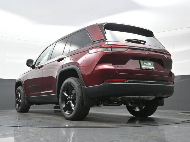 new 2025 Jeep Grand Cherokee car, priced at $40,725