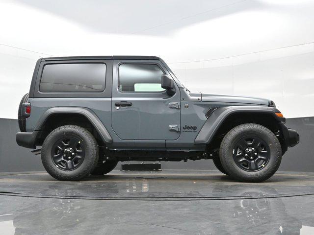 new 2025 Jeep Wrangler car, priced at $31,001