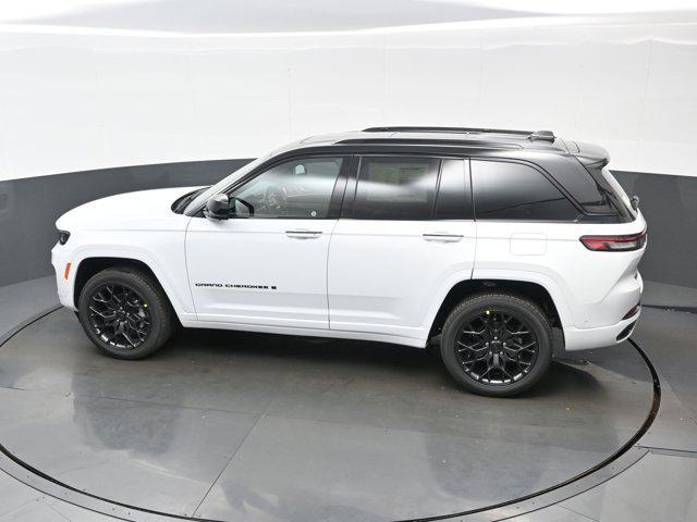 new 2025 Jeep Grand Cherokee car, priced at $59,781