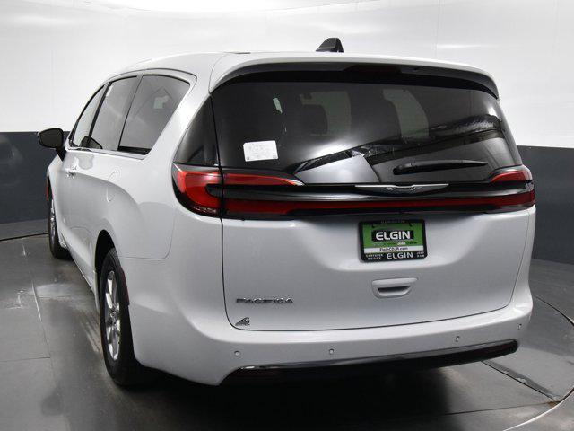 new 2024 Chrysler Pacifica car, priced at $37,985