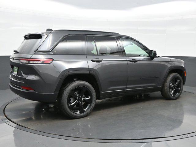 new 2025 Jeep Grand Cherokee car, priced at $40,747