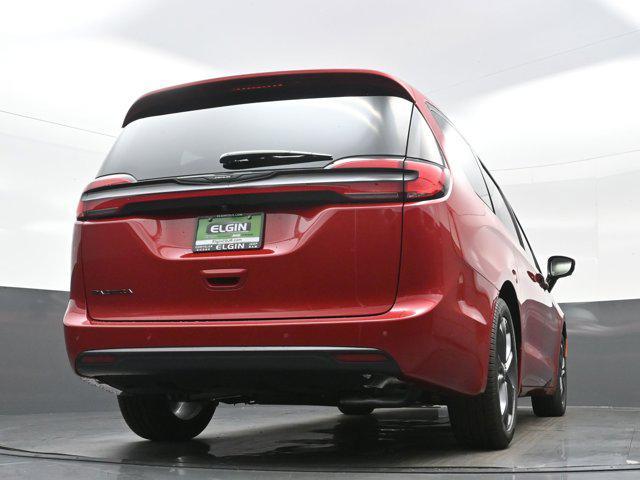 new 2026 Chrysler Pacifica car, priced at $44,685