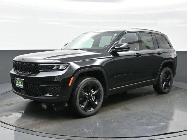 new 2025 Jeep Grand Cherokee car, priced at $40,947
