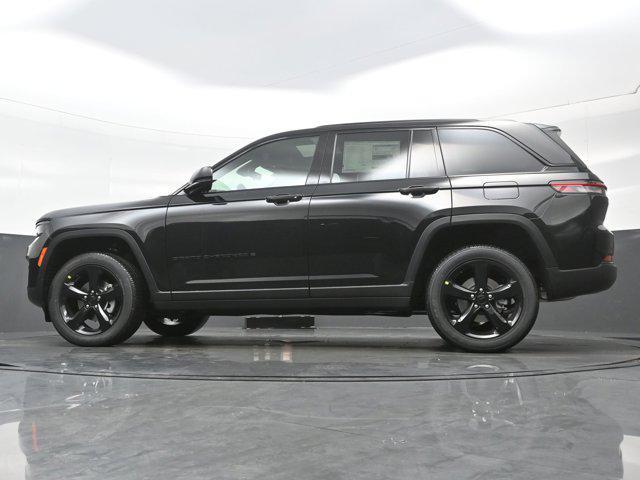 new 2025 Jeep Grand Cherokee car, priced at $40,947