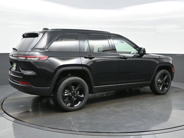 new 2025 Jeep Grand Cherokee car, priced at $40,947