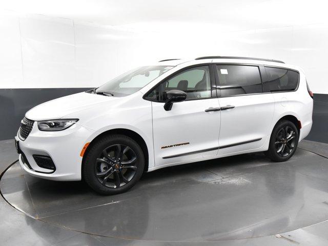 new 2024 Chrysler Pacifica car, priced at $46,791