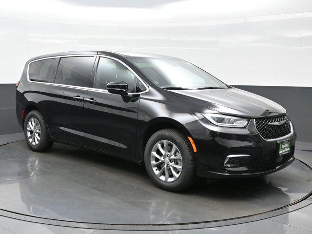 new 2026 Chrysler Pacifica car, priced at $43,409