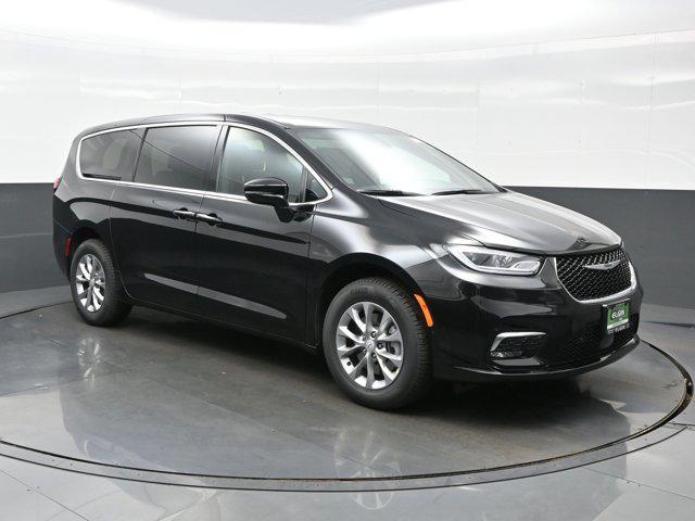 new 2026 Chrysler Pacifica car, priced at $42,640