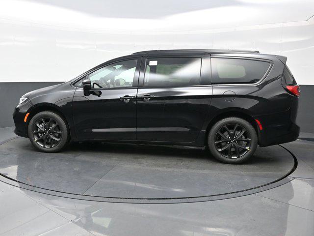 new 2025 Chrysler Pacifica car, priced at $50,532