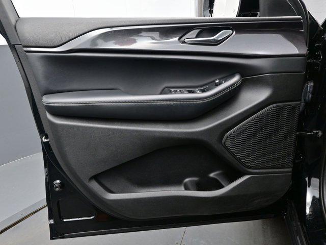 used 2023 Jeep Grand Cherokee car, priced at $30,490