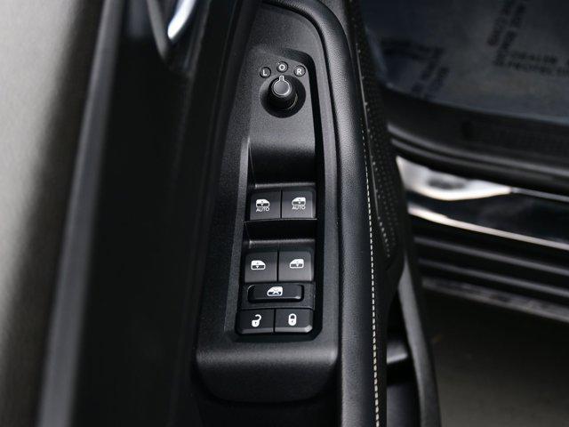 used 2023 Jeep Grand Cherokee car, priced at $32,590