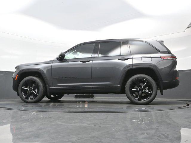 new 2025 Jeep Grand Cherokee car, priced at $49,795