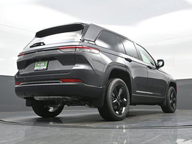 new 2025 Jeep Grand Cherokee car, priced at $49,795