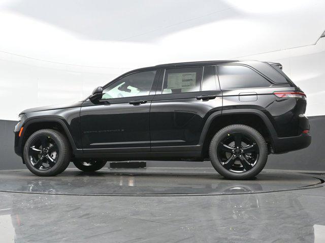 new 2025 Jeep Grand Cherokee car, priced at $46,612