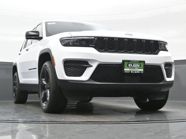 new 2025 Jeep Grand Cherokee car, priced at $39,689