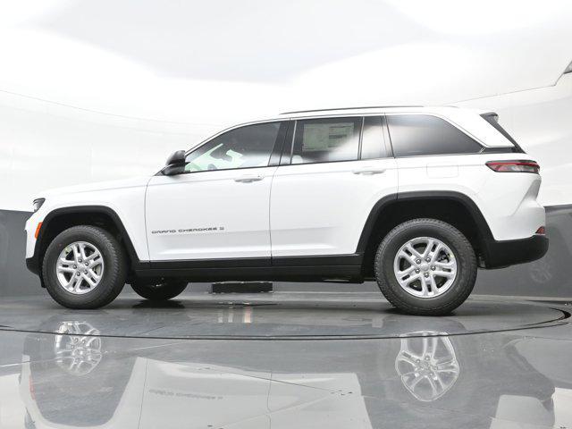 new 2025 Jeep Grand Cherokee car, priced at $41,030