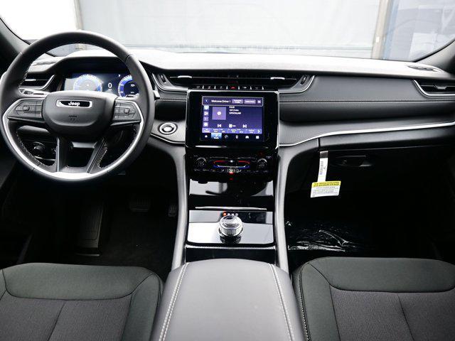 new 2025 Jeep Grand Cherokee car, priced at $41,030