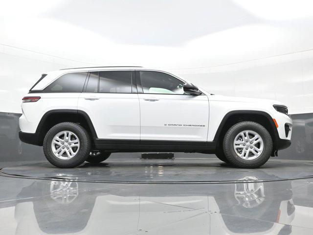 new 2025 Jeep Grand Cherokee car, priced at $30,711