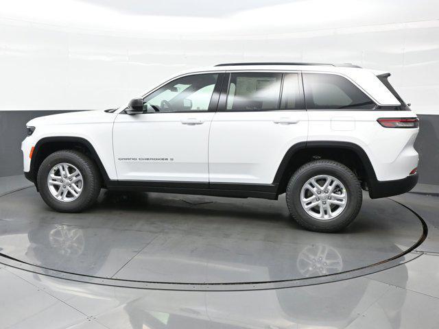 new 2025 Jeep Grand Cherokee car, priced at $41,030