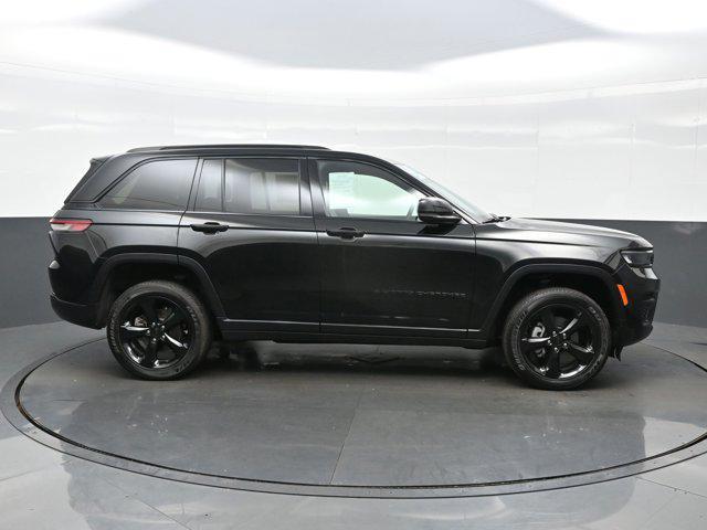 used 2024 Jeep Grand Cherokee car, priced at $31,990