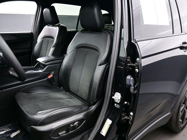 used 2024 Jeep Grand Cherokee car, priced at $31,990