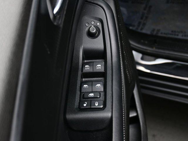 used 2024 Jeep Grand Cherokee car, priced at $31,990