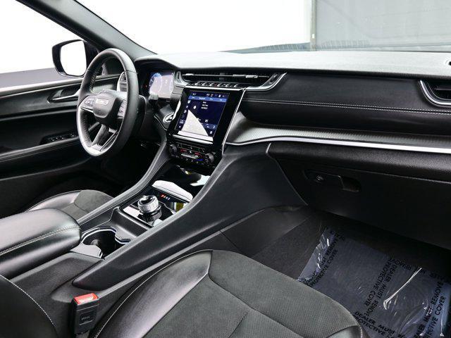 used 2024 Jeep Grand Cherokee car, priced at $31,990