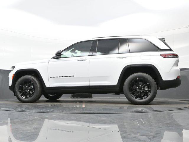 new 2025 Jeep Grand Cherokee car, priced at $37,377