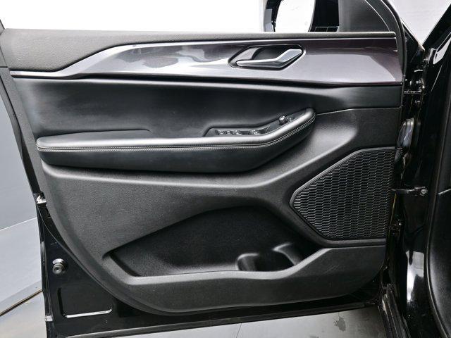 used 2023 Jeep Grand Cherokee car, priced at $31,590