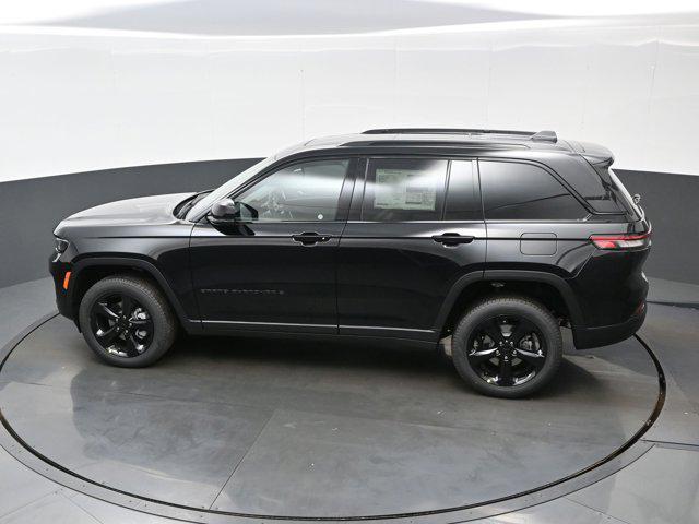 new 2025 Jeep Grand Cherokee car, priced at $43,841