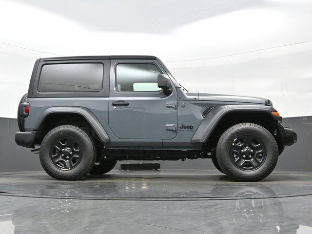 new 2025 Jeep Wrangler car, priced at $32,001