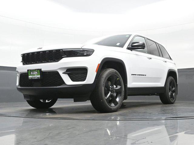 new 2025 Jeep Grand Cherokee car, priced at $40,189
