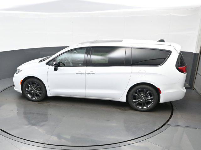 new 2026 Chrysler Pacifica car, priced at $41,505