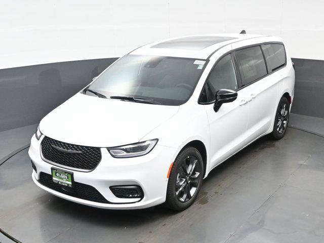 new 2026 Chrysler Pacifica car, priced at $41,505
