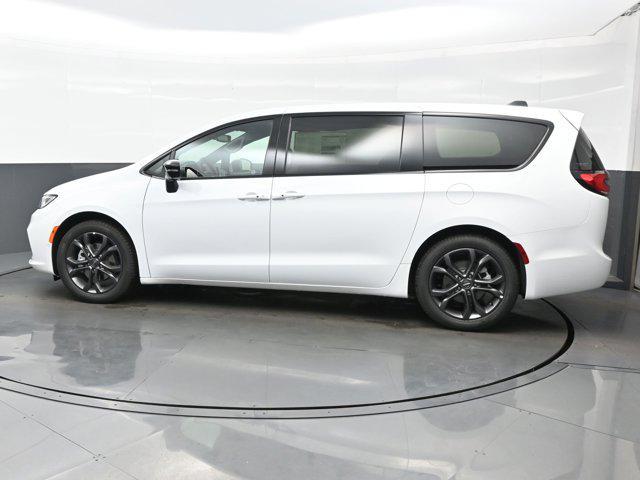 new 2026 Chrysler Pacifica car, priced at $44,239
