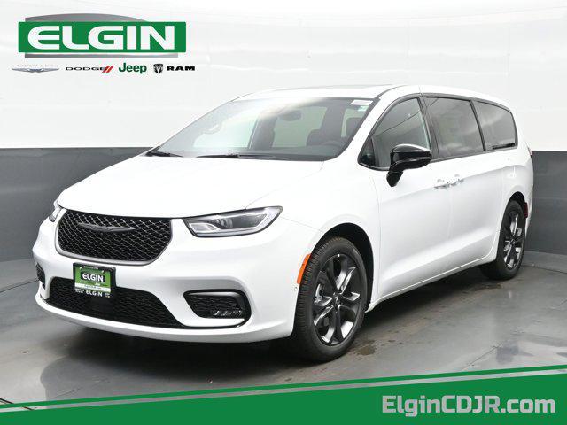 new 2026 Chrysler Pacifica car, priced at $44,739