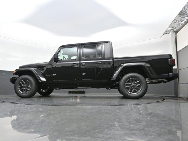 new 2025 Jeep Gladiator car, priced at $38,100