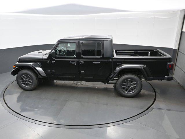 new 2025 Jeep Gladiator car, priced at $38,100